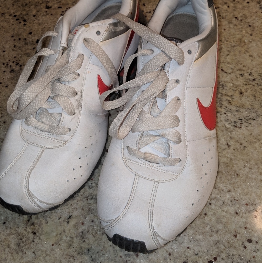 Women'sNike Shox